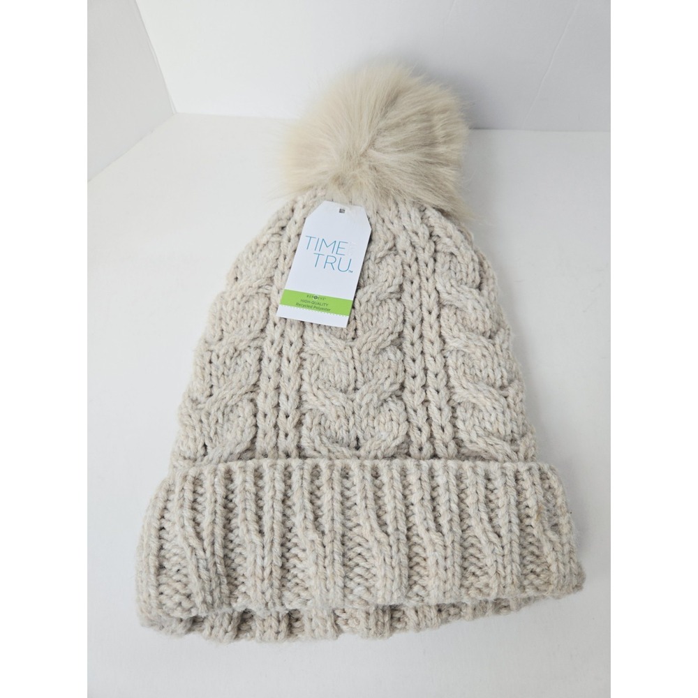 Time & Tru Winter knitted hat Womens NWT One Size Pom Pom Beanie